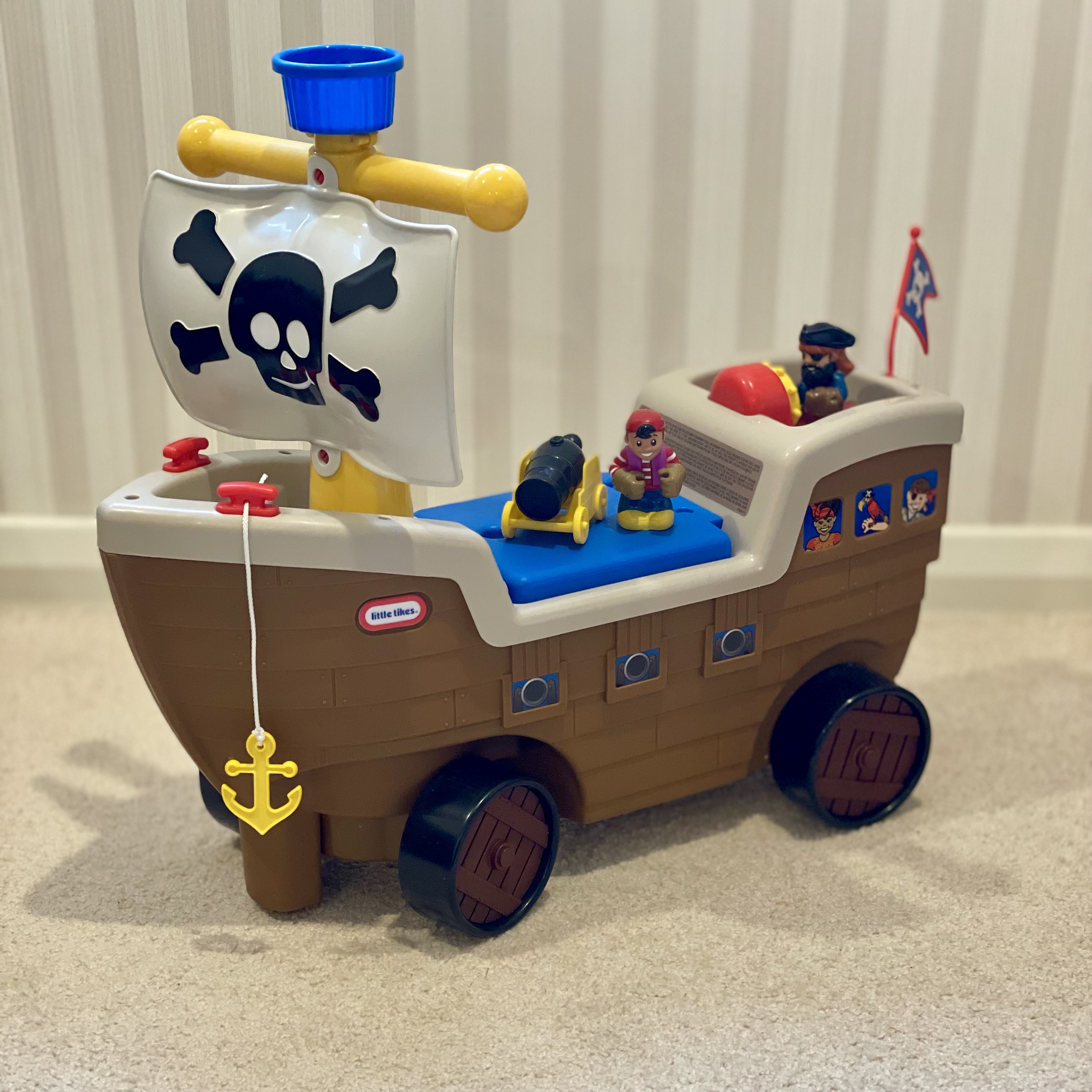 Little Tikes - Ride-on Pirate Ship